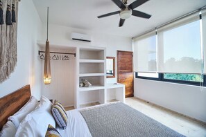 10 Schlafzimmer, Bügeleisen/Bügelbrett, Reisekinderbett, WLAN