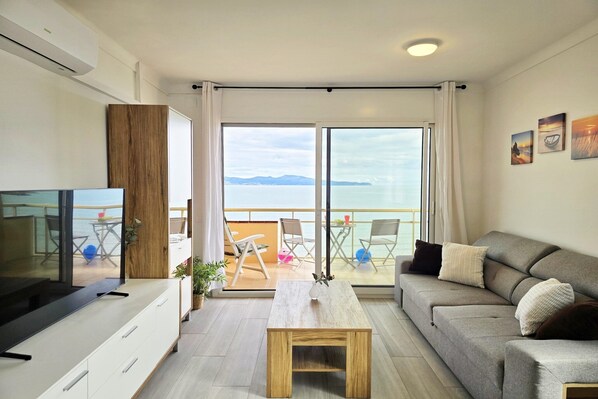 Smart TV - Apartment in L'Escala near the Beach (L'Escala)