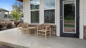 Terrace/patio - Landing | Spectacular 2BD, Gym, Pool (Mableton)