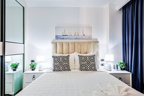 2 chambres, fer et planche à repasser, Wi-Fi, draps fournis