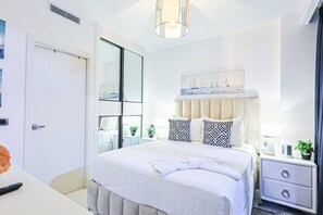 2 bedrooms, iron/ironing board, WiFi, bed sheets