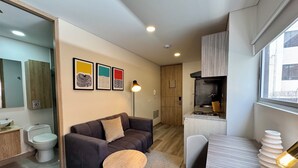 Comfort Apart Daire | Oturma alanı | Kablolu TV kanalları bulunan 40 inç LED televizyon