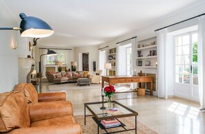 Lobby - Bastide Blanche - Five Bedroom Villa, Sleeps 12 (Vence)