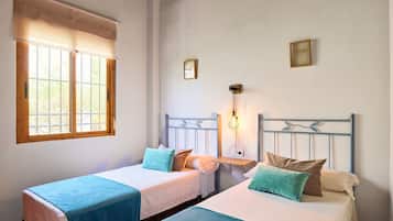 2 habitaciones, tabla de planchar con plancha y wifi gratis