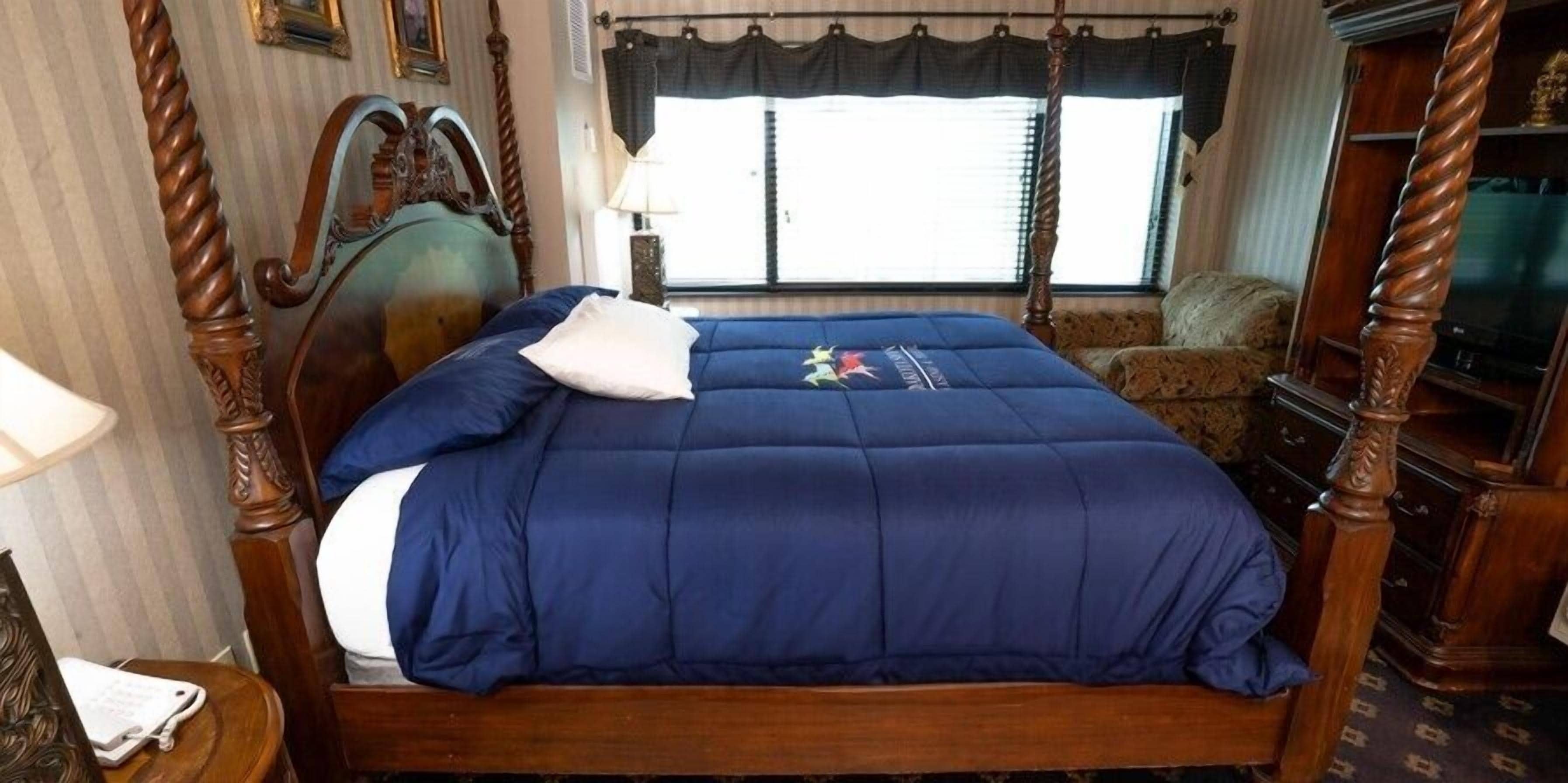 In-room safe, blackout curtains, iron/ironing board, free WiFi