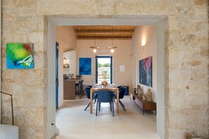 تناول الطعام