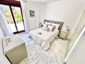 2 chambres, fer et planche à repasser, Wi-Fi gratuit, draps fournis