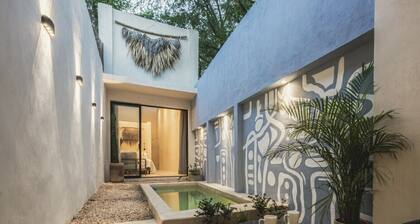 Stylish Home in Downtown Merida – A Serene Escape with Great Access
