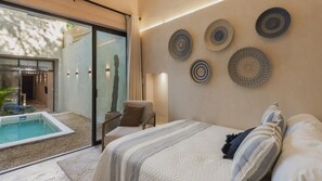 2 bedrooms, travel cot, free WiFi