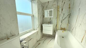 Shower, towels