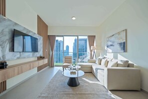 Unclassified image, 2 of 45, button