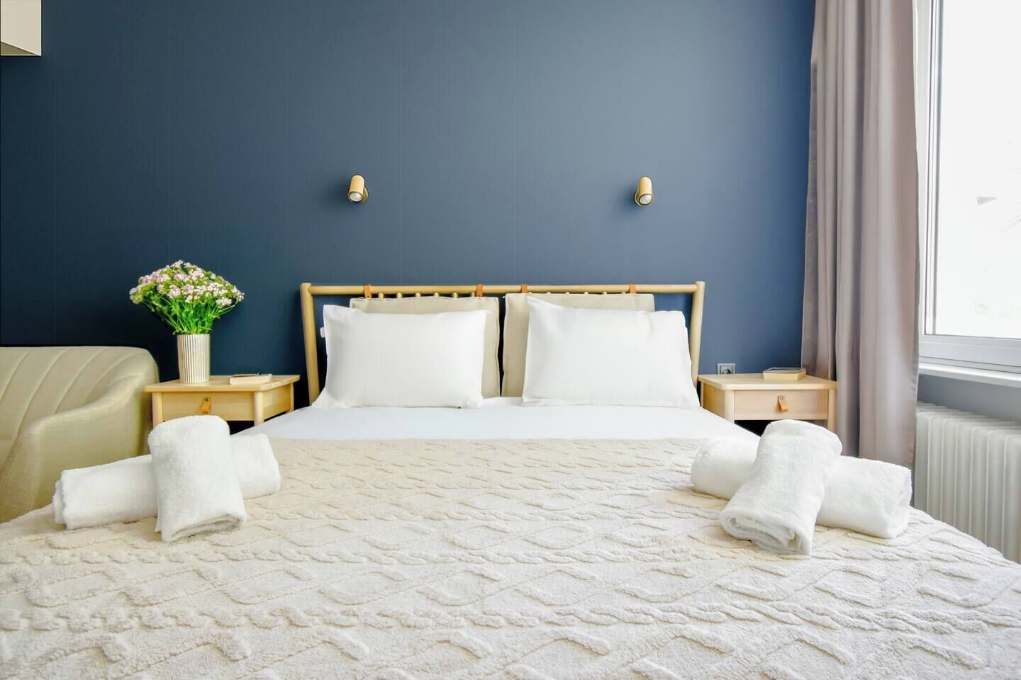 2 makuuhuonetta, työpöytä, silitysrauta/-lauta, ilmainen Wi-Fi