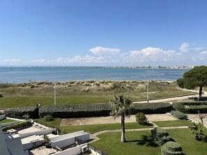 Property grounds - Air-conditioned apartment with parking near the beach (Port Camargue)