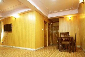 Interior - Superb bed & breakfast with WiFi in Shimla (Shimla)