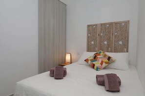 3 bedrooms, free WiFi, bed sheets