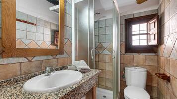 Shower, towels