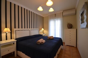 1 soverom, strykejern/-brett, wi-fi (inkludert) og sengetøy