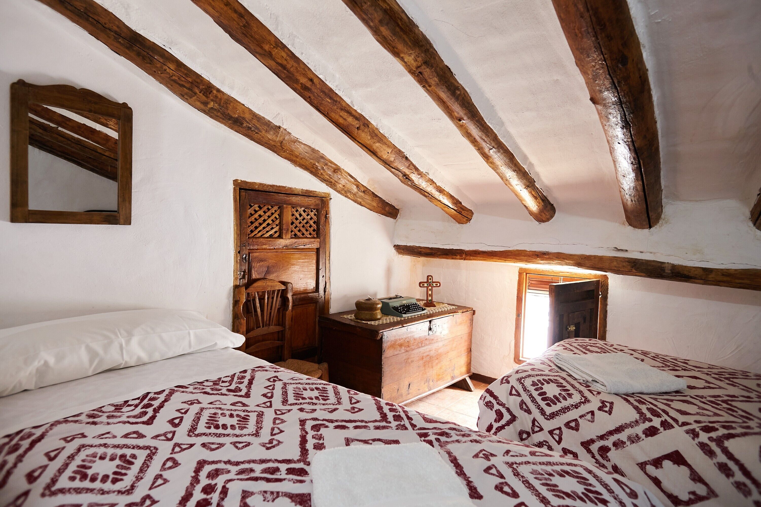 7 chambres, fer et planche à repasser, Wi-Fi gratuit, draps fournis