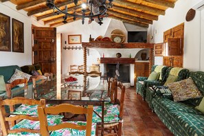 تلفزيون، مدفأة