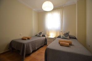 2 bedrooms, iron/ironing board, free WiFi, bed sheets - Las Arenas 52 - Two Bedroom Apartment, Sleeps 5 (Punta del moral)