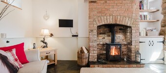 Sweetheart Cottage - Cosy 2 Bedroom in The Cotswolds