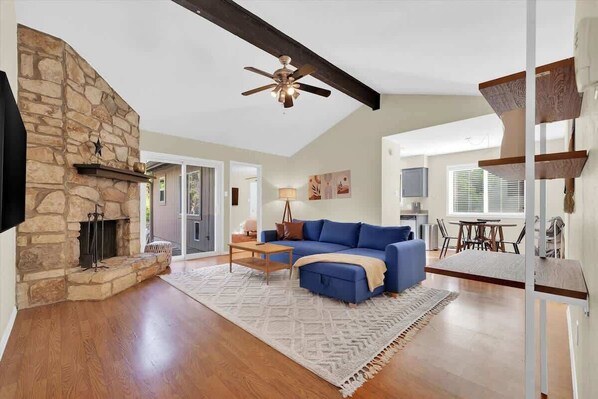 Televisión y oficina