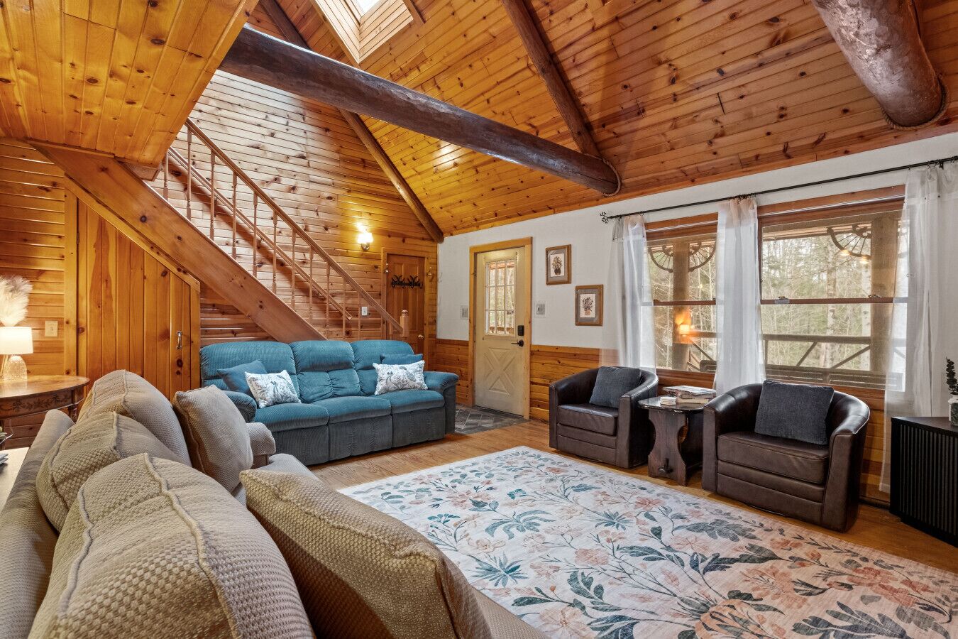 Smart TV, fireplace, offices