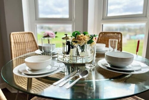 Luxurious Ensuite Flat with Free Parking