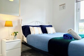 2 bedrooms, iron/ironing board, WiFi, bed sheets