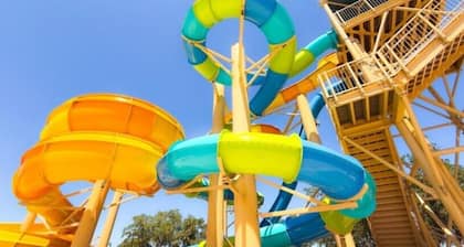 Western Escape | Luxury RV + Access to Westgate Fun 146