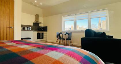 Viewforth Studio No.3