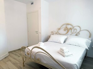 3 soverom, strykejern/-brett, wi-fi (inkludert) og sengetøy