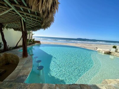 High Rise Coastal Escape Pool, Gym, Sandy Beach