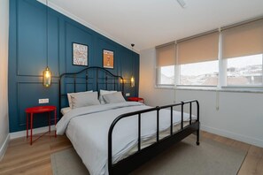 4 habitaciones, escritorio, tabla de planchar con plancha y wifi gratis 