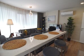 Interior - Stylish cozy 1 bedr apart & balcony (Bağcılar)
