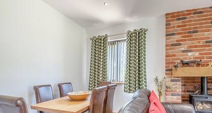 3 bedroom accommodation in Lowestoft