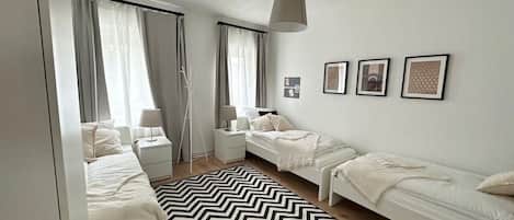 2 Schlafzimmer, Schreibtisch, kostenloses WLAN, Bettwäsche
