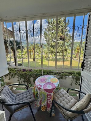 Exterior - Two Bedroom Apt near Slovenska Beach (Budva)