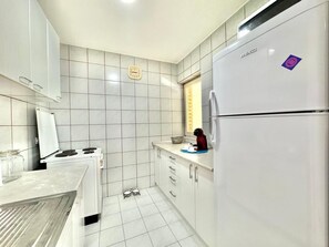 Comfort Apartment, Balcony, Park View | Private kitchen - Two Bedroom Apt near Slovenska Beach (Budva)