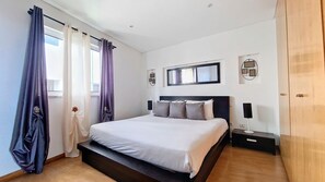 1 chambre, fer et planche à repasser, Wi-Fi gratuit, draps fournis