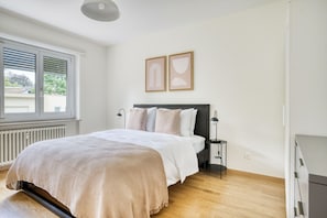 1 chambre, fer et planche à repasser, Wi-Fi, literie fournie