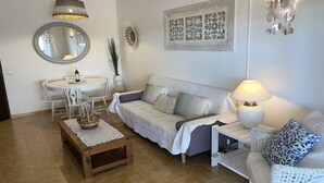 Unclassified image, 5 of 29, button - Apartment near Benagil Beach with garden (Benagil)