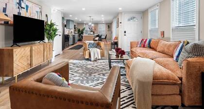 Arts District - Walk to Restaurants, Bars-Sleeps 8