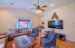 TV, fireplace, DVD player, offices