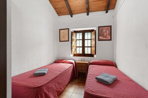 4 sovrum, gratis wi-fi och sängkläder