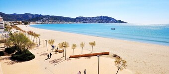 Studio à Roses près de la plage