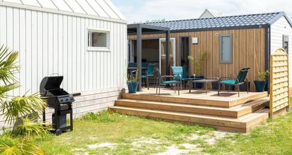 Chalet-Mobilhome au Guilvinec - 100m Plage' avec terrasse privée, jardin privé et Wi-Fi