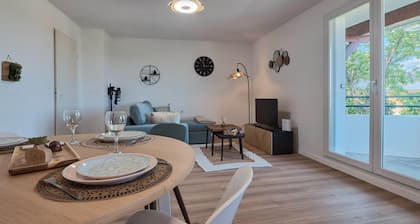 Appartement, terrasse, piscine, Netflix et WIFI