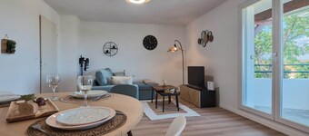 Apartment, terrace, pool, Netflix and WIFI