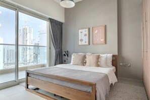 Bügeleisen/Bügelbrett, WLAN, Bettwäsche